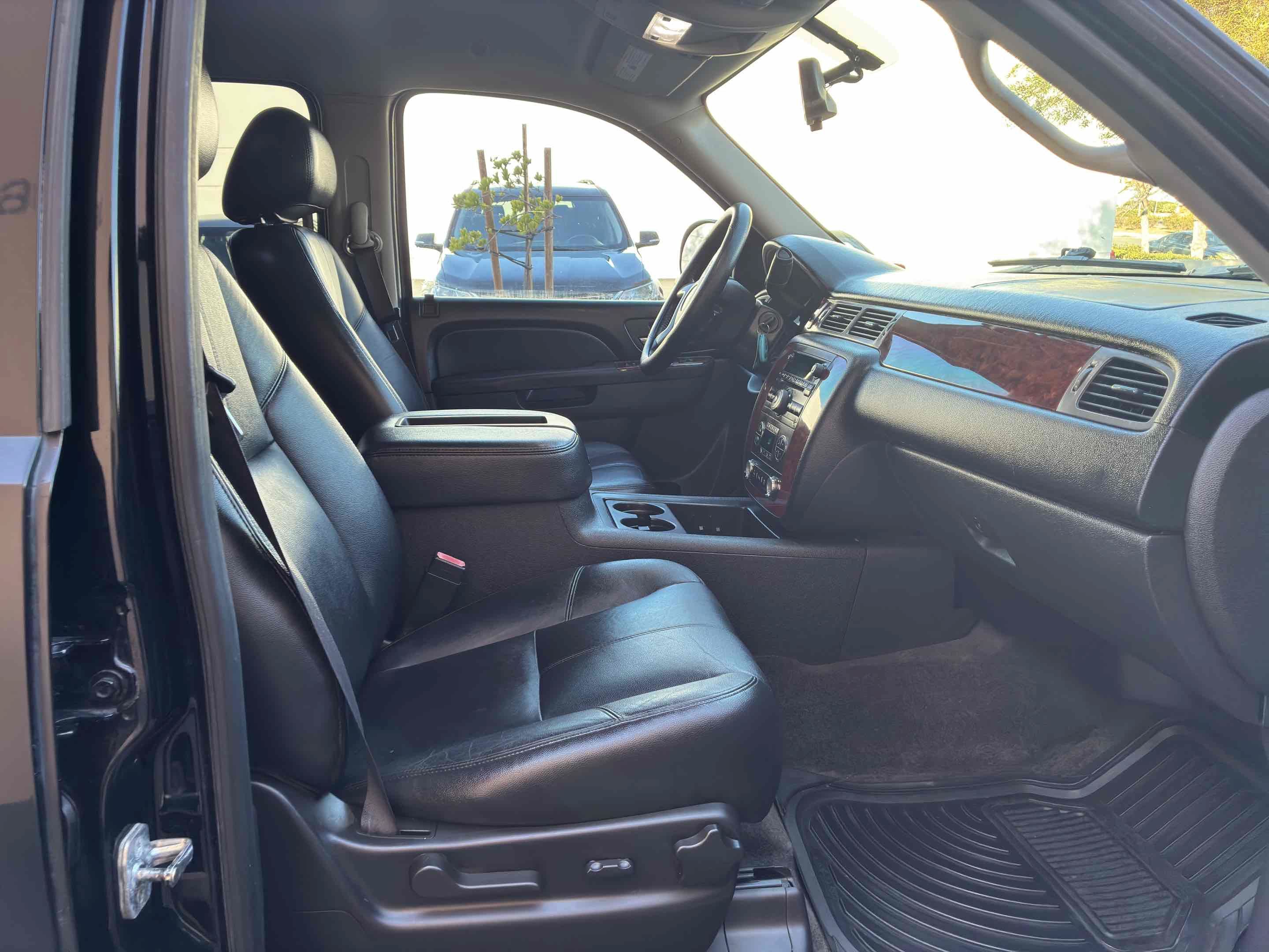 Used 2012 Chevrolet Tahoe LT AWD/4WD image 40