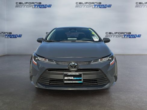 Used 2023 Toyota Corolla LE FWD image 2