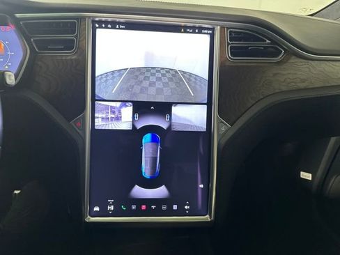 Used 2018 Tesla Model X 100D image 21