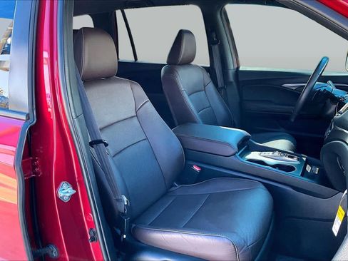 Used 2025 Honda Passport EX-L image 9