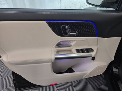 Used 2025 Mercedes-Benz GLA 250 4MATIC image 28