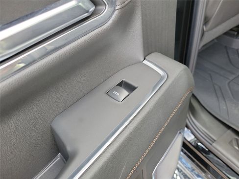 Used 2024 Chevrolet Silverado 1500 High Country w/ High Country Premium Package image 14