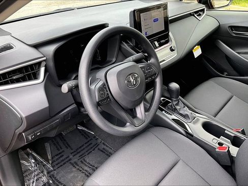 Used 2026 Toyota Corolla LE FWD image 6