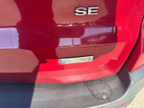 Used 2018 Ford EcoSport SE w/ SE Convenience Package image 11