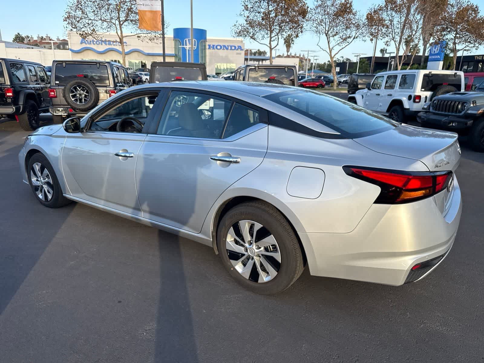 Used 2023 Nissan Altima 2.5 S FWD image 18