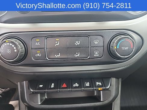 Used 2021 Chevrolet Colorado LT w/ Safety Package RWD image 7