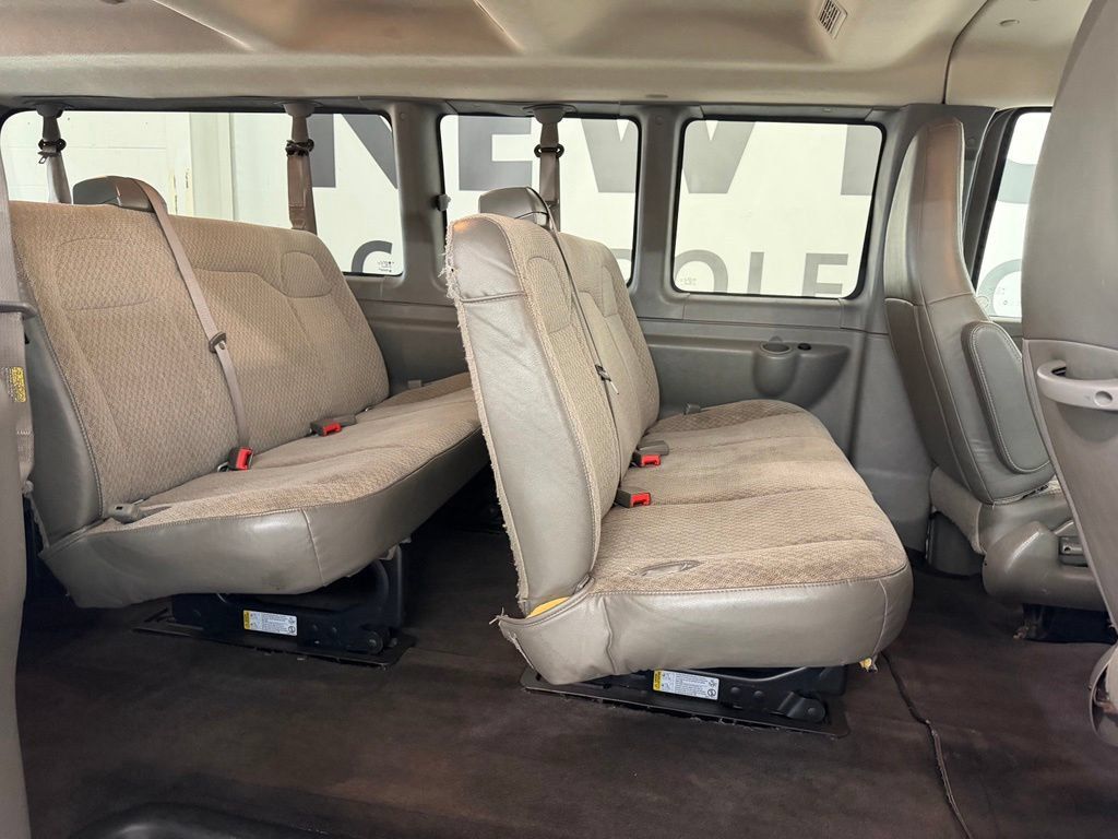 Used 2020 Chevrolet Express 3500 LT w/ LT Preferred Equipment Group RWD image 25