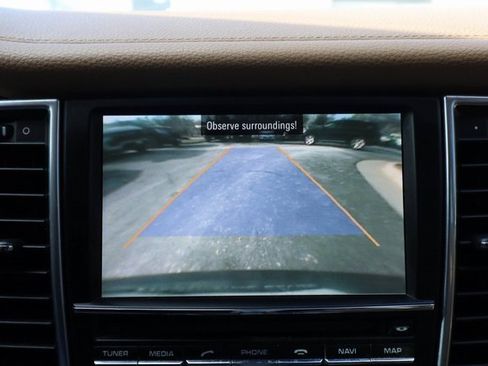 Used 2012 Porsche Panamera 4 image 5