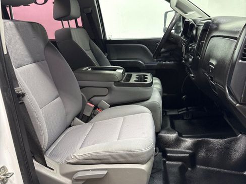 Used 2019 Chevrolet Silverado 2500 W/T AWD/4WD image 23