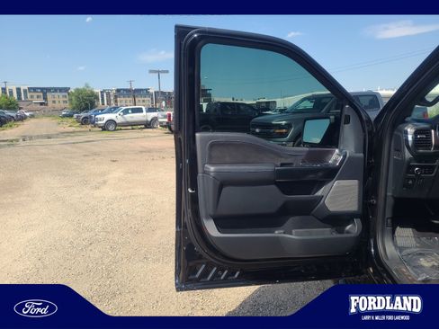 Used 2025 Ford F150 Platinum w/ FX4 Off-Road Package AWD/4WD image 13