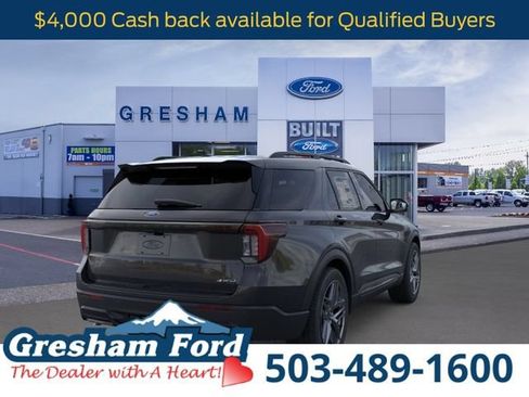 New 2026 Ford Explorer ST-Line w/ ST-Line Street Pack AWD/4WD image 9