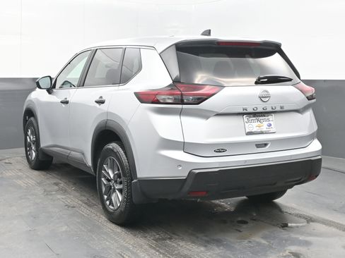 Certified 2025 Nissan Rogue S image 6