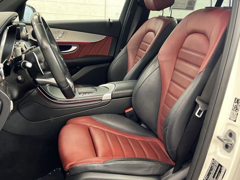 Used 2022 Mercedes-Benz GLC 43 AMG 4MATIC w/ Multimedia Package Lite image 18
