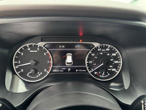 Used 2022 Nissan Rogue SL w/ SL Premium Package image 16