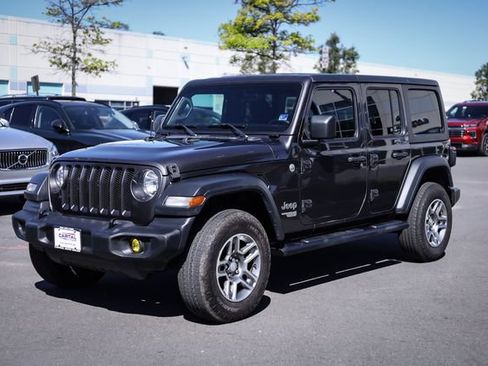 Used 2019 Jeep Wrangler Unlimited Sport S AWD/4WD image 5