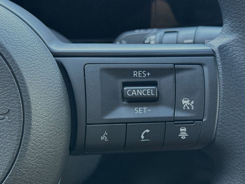 Certified 2025 Nissan Kicks S image 39