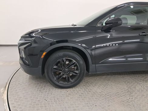 Used 2019 Chevrolet Blazer LT image 11
