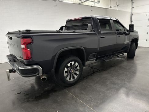 Used 2024 Chevrolet Silverado 2500 LT AWD/4WD image 8
