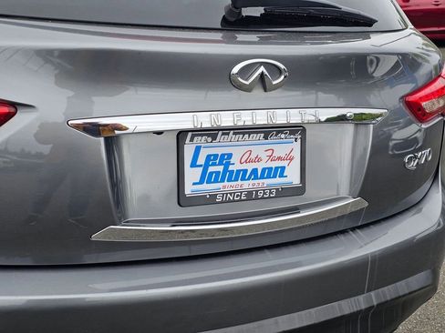 Used 2017 INFINITI QX70 AWD image 25