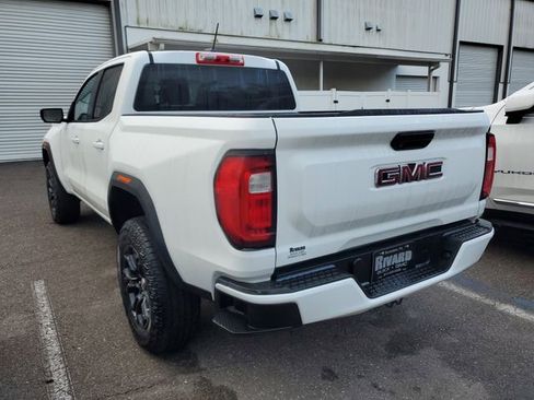 Used 2023 GMC Canyon Elevation image 3