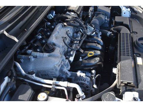 Used 2020 Toyota Corolla LE image 23