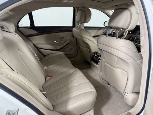 Used 2014 Mercedes-Benz S 550 Sedan image 15