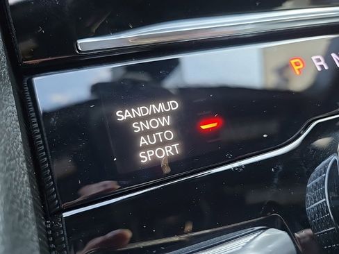 New 2025 Jeep Grand Cherokee L Limited w/ Luxury Tech Group II image 65