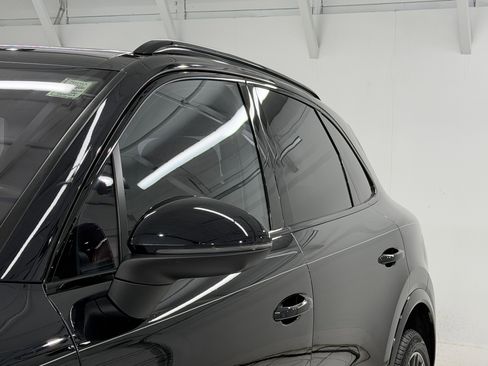 Certified 2022 Porsche Cayenne S image 19