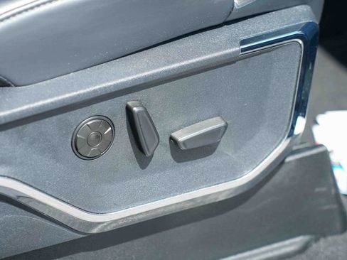 Used 2025 Ford F250 Platinum AWD/4WD image 18