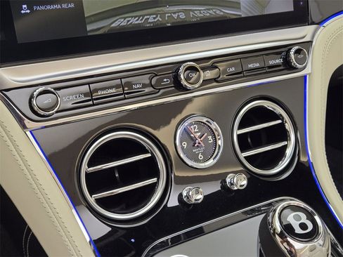 Used 2020 Bentley Continental GT image 37