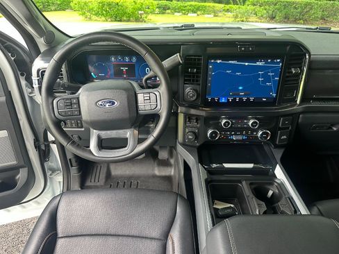 Used 2025 Ford F250 Lariat w/ Lariat Ultimate Package AWD/4WD image 33