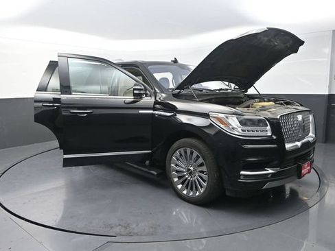 Used 2020 Lincoln Navigator Reserve w/ Luxury Package AWD/4WD image 40