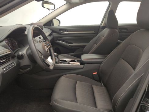 Used 2023 Nissan Altima 2.5 SV w/ SV Premium Package AWD/4WD image 17
