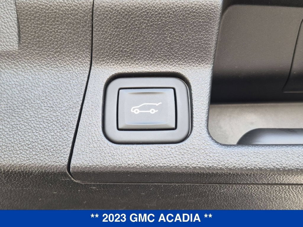 Used 2023 GMC Acadia SLT w/ Technology Package AWD/4WD image 35