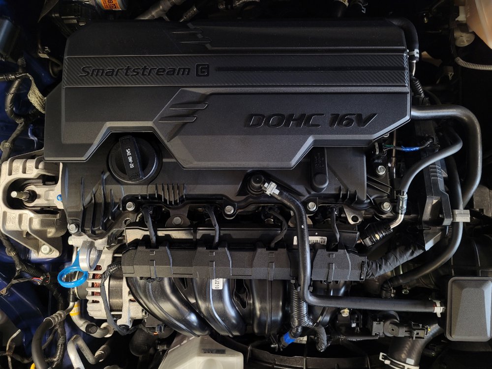 Used 2025 Hyundai Elantra SEL FWD image 30