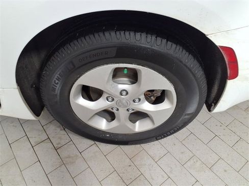 Used 2017 Chrysler Pacifica Touring-L Plus image 8