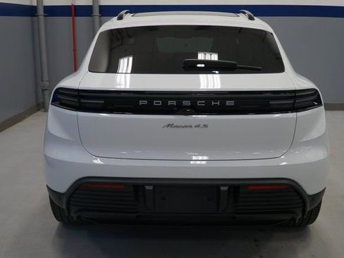 New 2026 Porsche Macan 4S Electric image 7