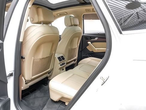 Used 2021 Audi Q5 Prestige w/ Prestige Package image 37