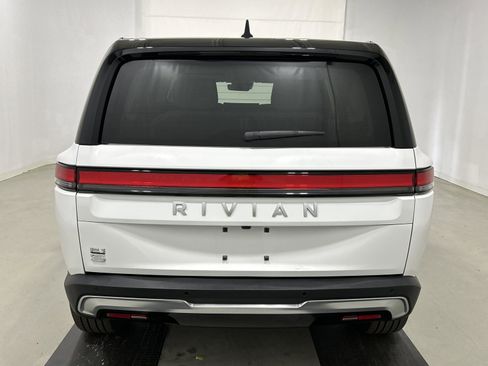 Used 2024 Rivian R1S Adventure AWD/4WD image 4