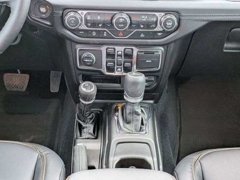 New 2026 Jeep Gladiator Sport AWD/4WD image 17