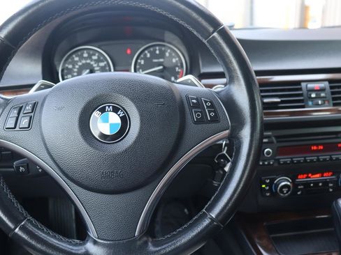 Used 2011 BMW 328i Convertible w/ Premium Pkg image 31