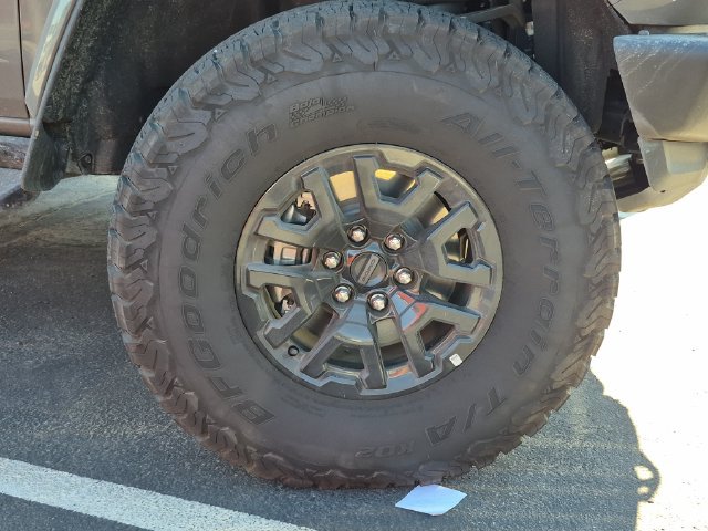 Used 2025 Ford Bronco Raptor AWD/4WD image 6