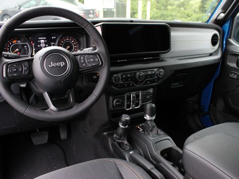 New 2026 Jeep Wrangler Unlimited Sport AWD/4WD image 20