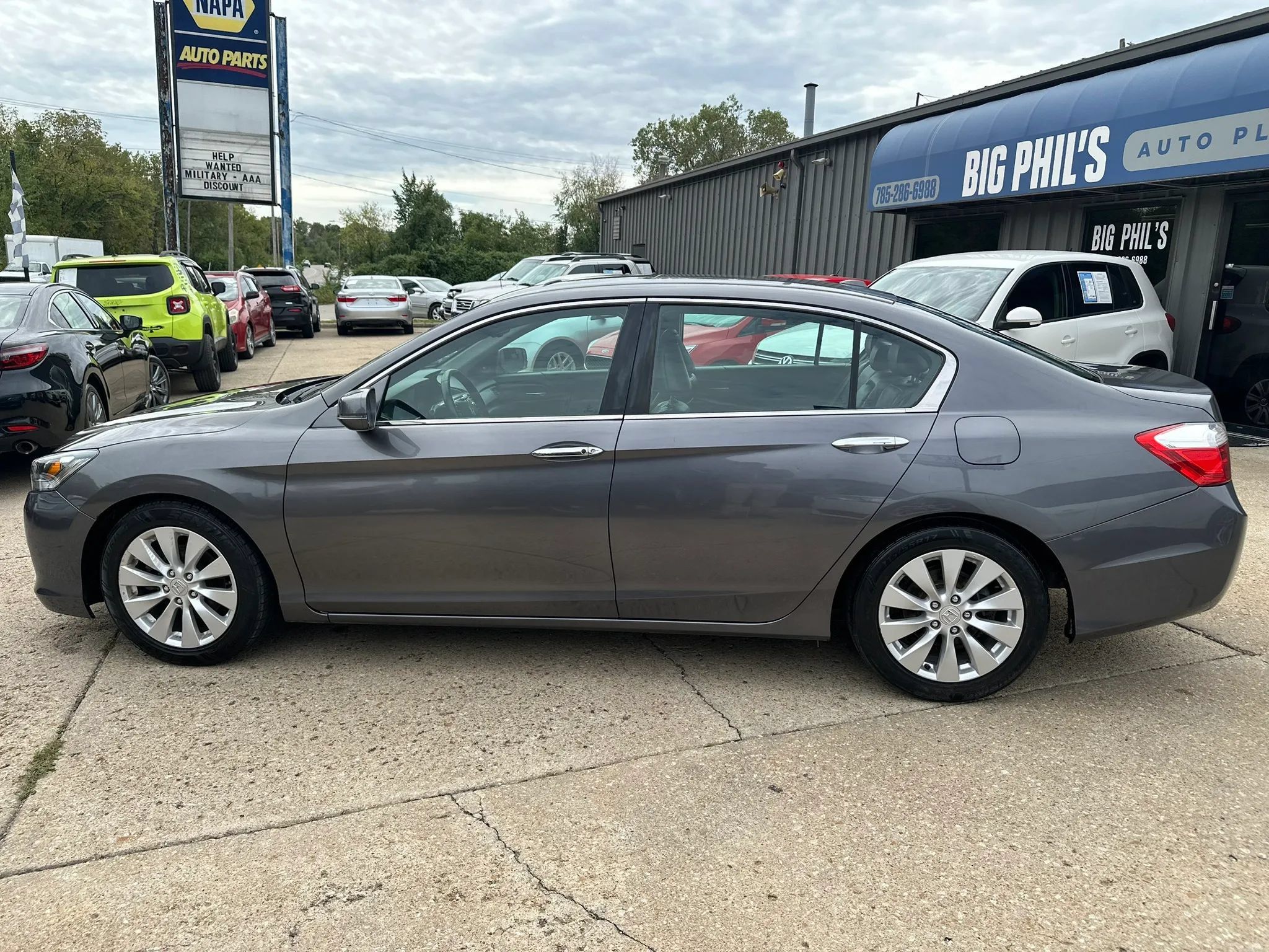Used 2013 Honda Accord EX-L image 4