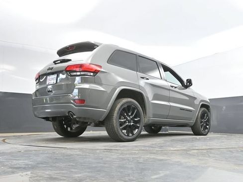 Used 2020 Jeep Grand Cherokee Altitude AWD/4WD image 46