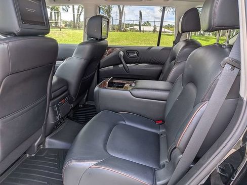 Used 2020 Nissan Armada Platinum w/ Captain's Chairs Package RWD image 17