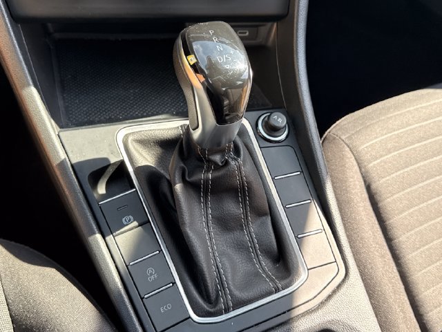 Used 2024 Volkswagen Jetta S FWD image 33