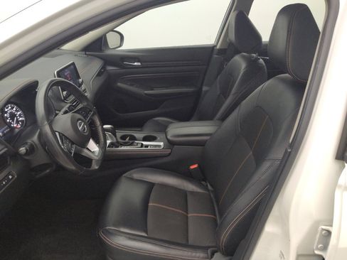 Used 2021 Nissan Altima 2.5 SR AWD/4WD image 17