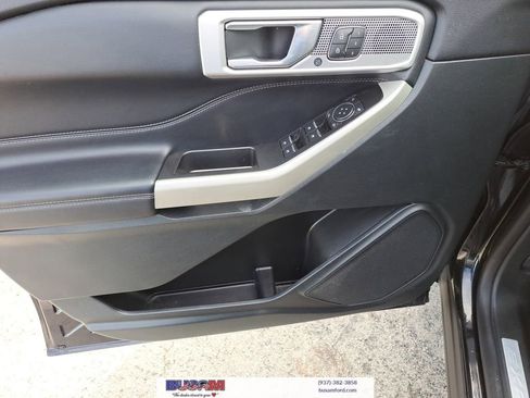 Used 2021 Ford Explorer Limited w/ Equipment Group 301A image 13