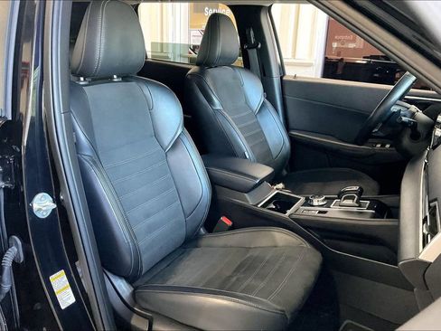 Used 2024 Mitsubishi Outlander SE FWD image 21